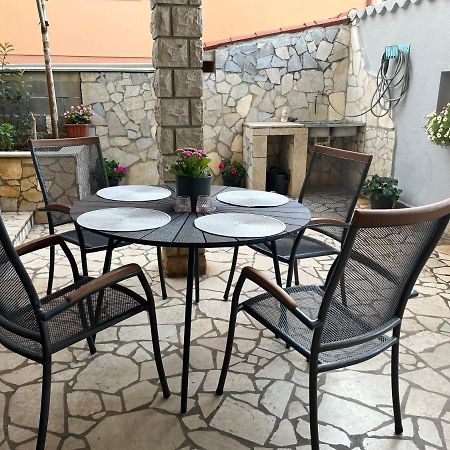 Apartment A & N With Free Private Parking Пула Екстер'єр фото