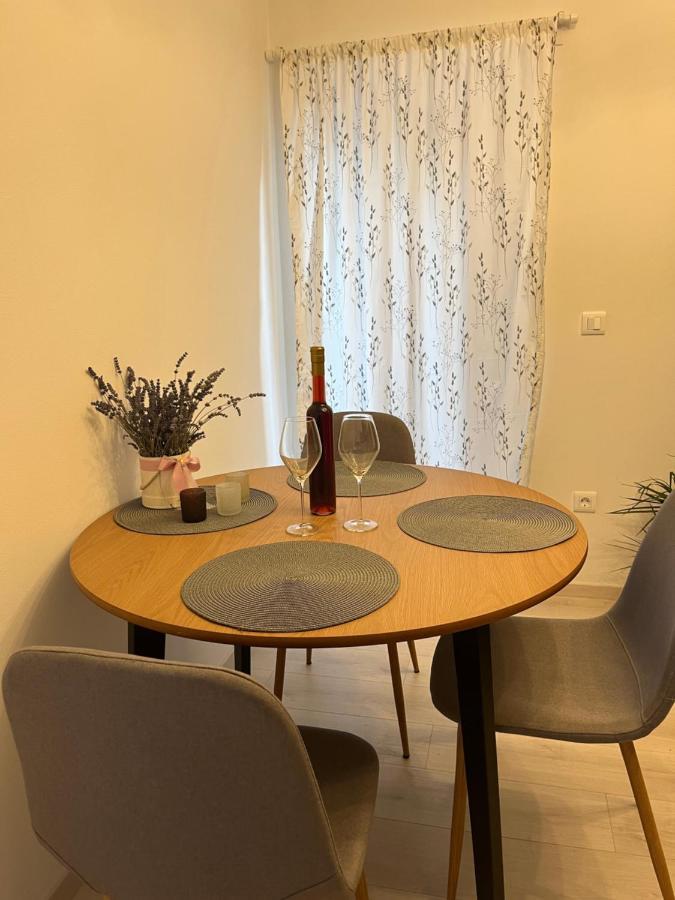 Apartment A & N With Free Private Parking Пула Екстер'єр фото