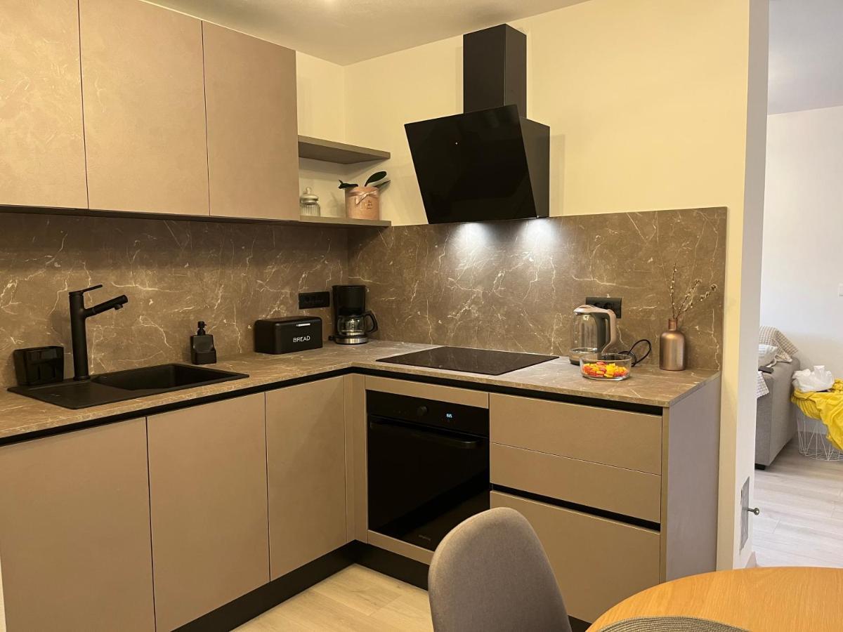 Apartment A & N With Free Private Parking Пула Екстер'єр фото
