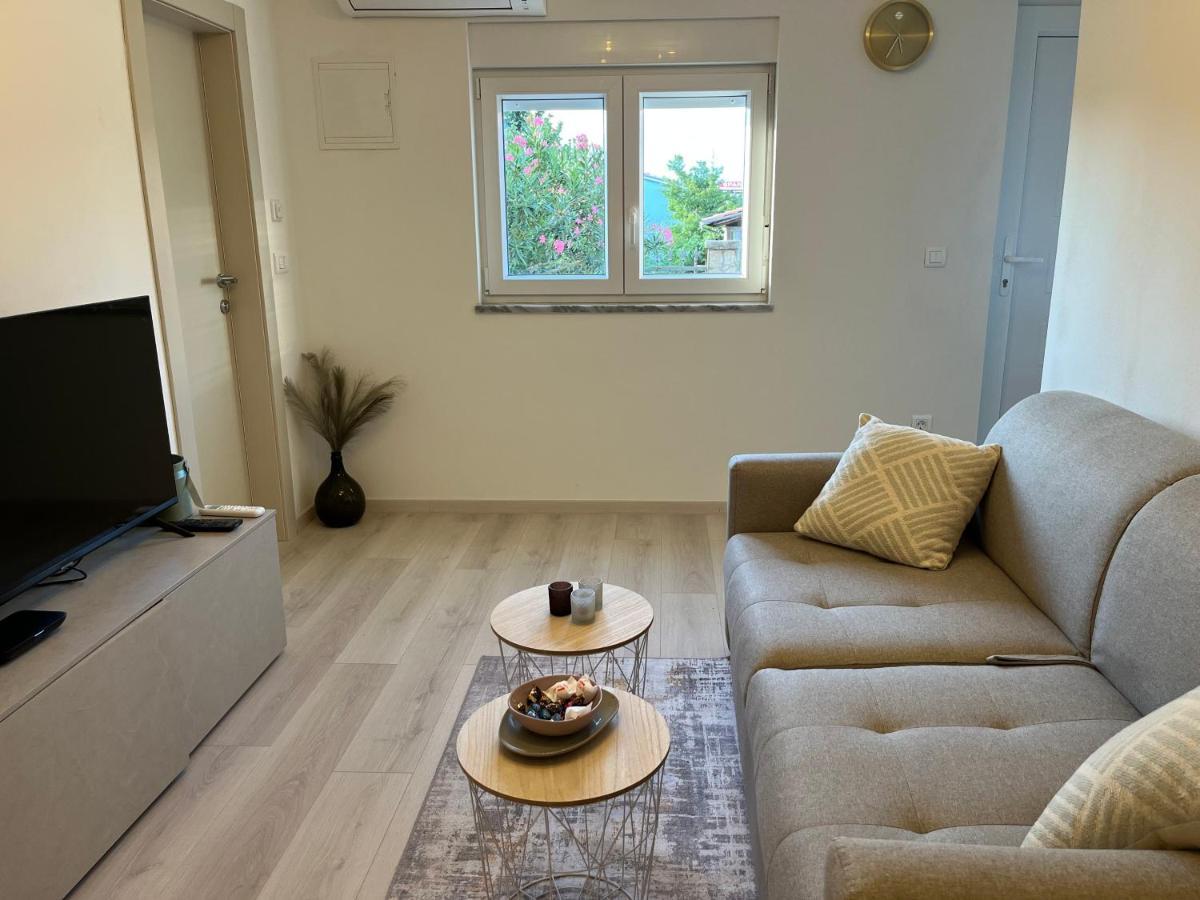 Apartment A & N With Free Private Parking Пула Екстер'єр фото